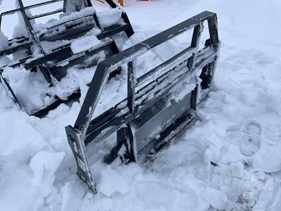 LANDHONOR MPF-11-2000G PALLET FORK FRAME Skid Steer Attachment