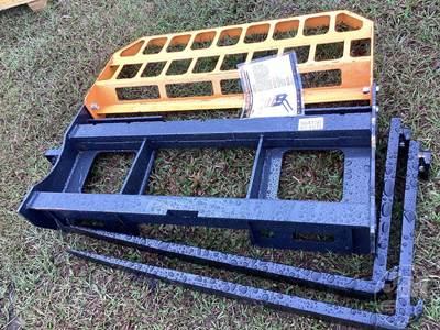 LANDHONOR PF-11-3500G Skid Steer Attachment