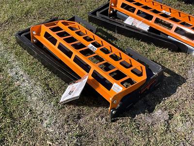 LANDHONOR PF-11-3500G Skid Steer Attachment