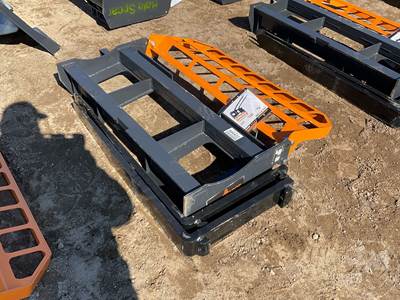 LANDHONOR PF-11-3500G Skid Steer Attachment