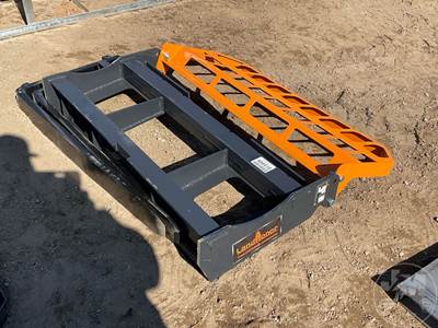 LANDHONOR PF-11-3500G Skid Steer Attachment