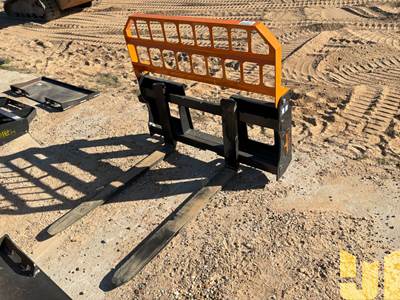 Unused LANDHONOR PF-11-3500G 49" Forks with Mast, Universal Skid Steer Mount