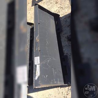 LANDHONOR UHA-16-3000G Skid Steer Attachment