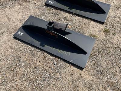 LANDHONOR UHA-16-3000G 2" Receiver Skid Steer Attachment, 45" Width, 15" Depth, 3000 lb Capacity