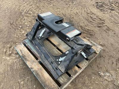 REESE 6333 Skid Steer Attachment
