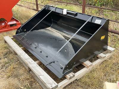Toro 22548 54 Inch Smooth Bucket, Universal Skid Mount