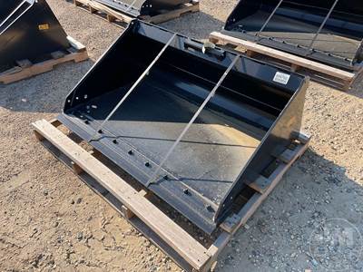 Toro 22548 54 Inch Smooth Bucket, Universal Skid Mount