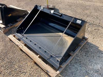 Toro 22548 54 Inch Smooth Bucket, Universal Skid Mount