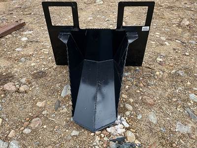 Unused, 40" Tree Spade Bucket