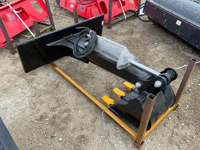 Unused FT, Â Hydraulic Bucket Skid Steer Attachment, 56"REACH