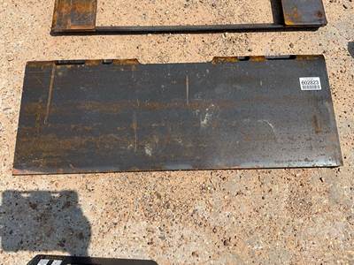 Wolverine Universal Skid Steer Mounting Plate