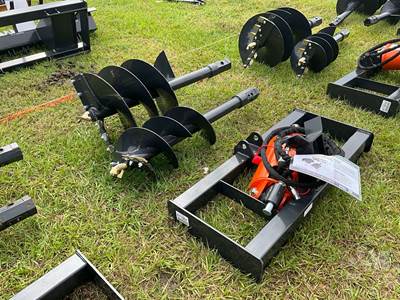 Wolverine ADB-13-1218R Hydraulic Auger Skid Steer Attachment, 12" & 18"
