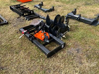 Wolverine ADB-13-1218R Hydraulic Auger Skid Steer Attachment, 12" and 18" Augers