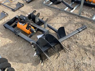 Wolverine ADB-13-1218R HYDRAULIC AUGER ATTACHMENT Skid Steer Attachment