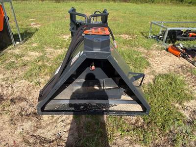 Wolverine CCT-11-148V 148GAL Skid Steer Attachment