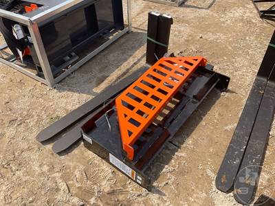 Wolverine FK-11-48W 48" Skid Steer Forks, Universal Skid Mount