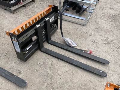 2025 Wolverine PFA-11-3300G 48" Forks with Hydraulic Positioner, Universal Skid Mount