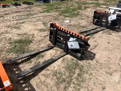 Wolverine PFA-11-3300G 48 Inch Forks with Hydraulic Positioner