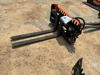 Wolverine PFA-11-3300G Universal Skid Steer Forks w/ Hyd Positioner, 48" 4000 lb Rating