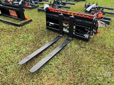Used Wolverine PFA-11-3300G 48" Forks w/ Hyd Positioner, Universal Skid Mount