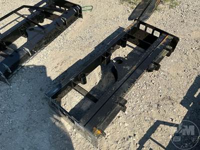 Wolverine PFF1-13-45W Bale Spear / Fork Attachment, Universal Skid Steer Mount