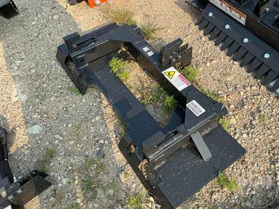 Wolverine PT-16-01C 3 POINT QUICK HITCH Skid Steer Attachment