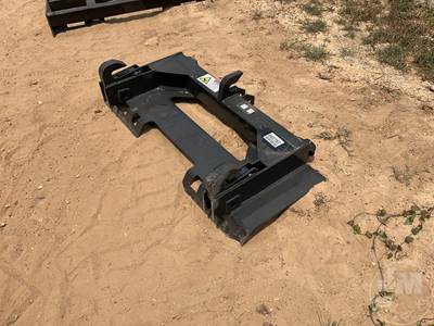 Wolverine PT-16-02C 3-POINT Hitch Universal Skid Steer Mount Attachment