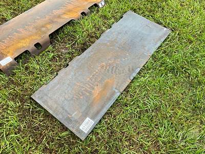 Wolverine QMP2-16-12T Universal Skid Steer Mounting Plate