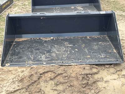 Wolverine TDB-11-66W SMOOTH BUCKET Skid Steer Attachment