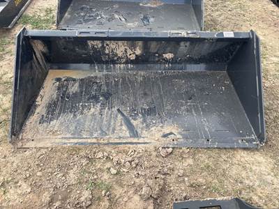 Wolverine TDB-11-72W SMOOTH BUCKET Skid Steer Attachment