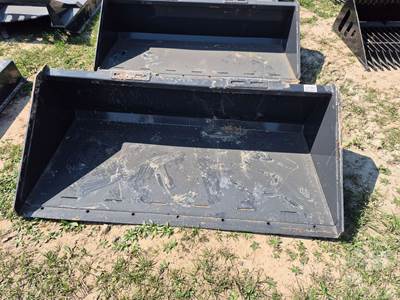 Wolverine TDB-11-72W SMOOTH BUCKET Skid Steer Attachment
