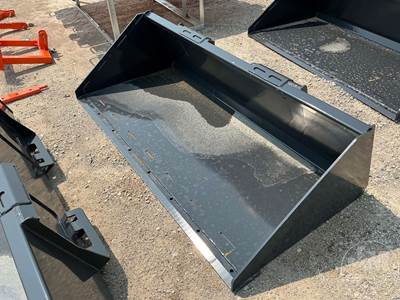 Wolverine TDB-11-78W Smooth Bucket Skid Steer Attachment, Universal Skid Mount