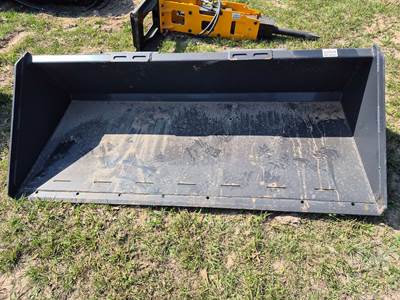 Wolverine TDB-11-84W SMOOTH BUCKET Skid Steer Attachment