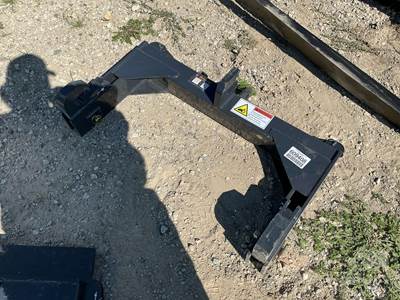 Wolverine TR-26-02C 3 POINT QUICK HITCH Skid Steer Attachment