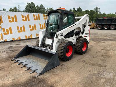 Bobcat S750 Mini Skid Steer