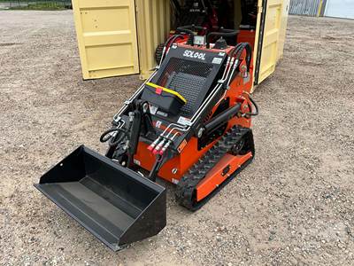 SDLOOL SL36C Mini Skid Steer