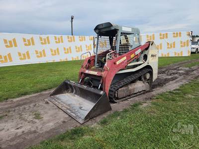 Takeuchi TL8 Track Skid Steer