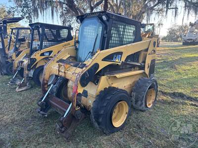 236 Mini Skid Steer