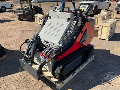 PC28H-6 Track Skid Steer