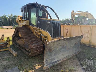 Caterpillar 527 Skidder
