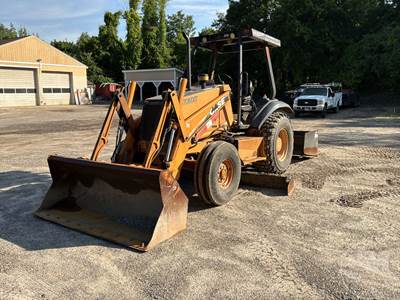 Case 570MXT Skip Loader