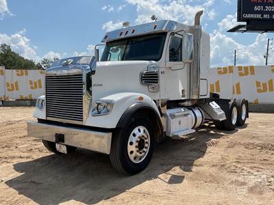 Freightliner Coronado 122 SD Sleeper Semi Truck