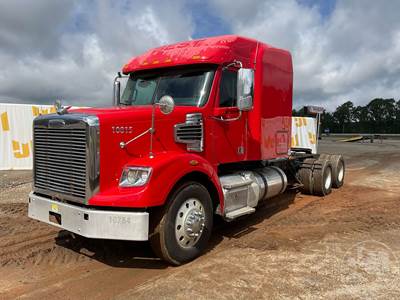 Freightliner Coronado Sleeper Semi Truck