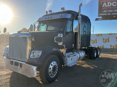 Freightliner SD122 CORONADO Sleeper Semi Truck