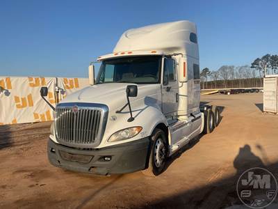 International LF687 Sleeper Semi Truck