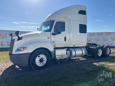 International LT625 Sleeper Semi Truck