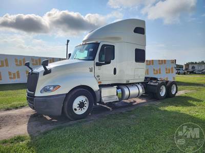 International LT625 Sleeper Semi Truck