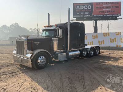 Peterbilt 379 Tri Axle Sleeper Semi Truck