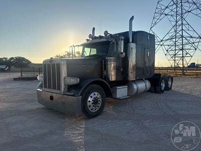 Peterbilt 379 Sleeper Semi Truck