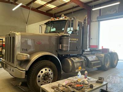Peterbilt 388 Sleeper Semi Truck